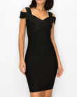 Vestido negro con cuello en V